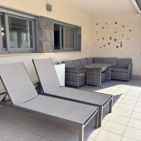 Apartman Amalia 25 Phase Ii *